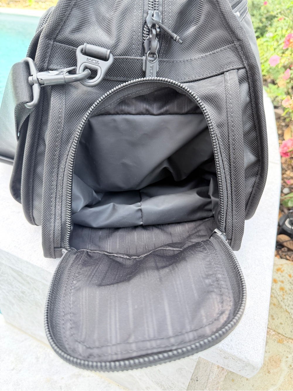 Tumi Alpha Sport Duffle (never used) - Picture 7 of 14